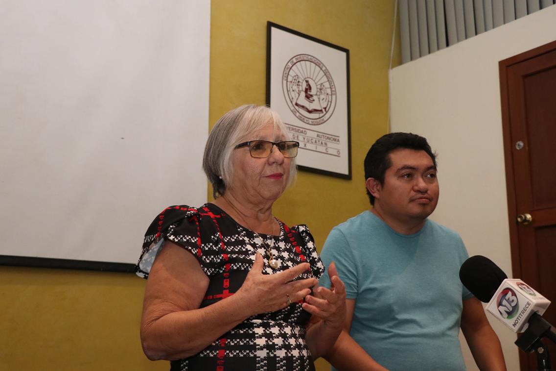Presentan libro sobre efectos sociales del VIH y el Sida