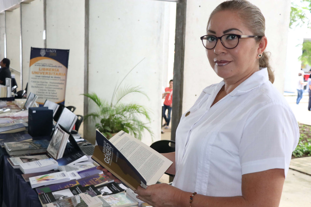 Amplia oferta editorial UADY en la Universidad Marista
