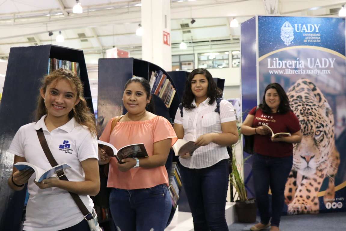 Con más de 850 títulos, la UADY comparte su producción literaria en la FILEY